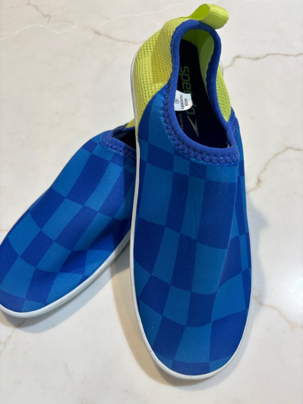 Speedo Kids Slip-On Swim Shoes in Blue and Neon Yellow Size M - Picture 8 of 9